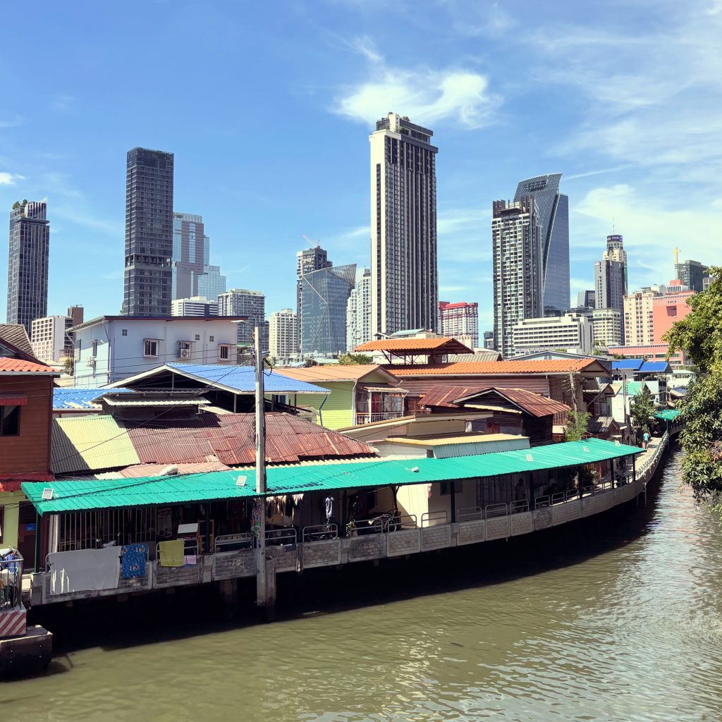 เพื่อประยุกต์ใช้และบูรณาการข้อมูลแผนที่โบราณ ภาพถ่ายทางอากาศ ภาพถ่าย ภาพยนตร์และเอกสารเก่าในการสร้างฐานข้อมูลสารสนเทศทางภูมิศาสตร์ของ